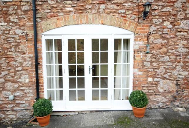 Double doors to g...
