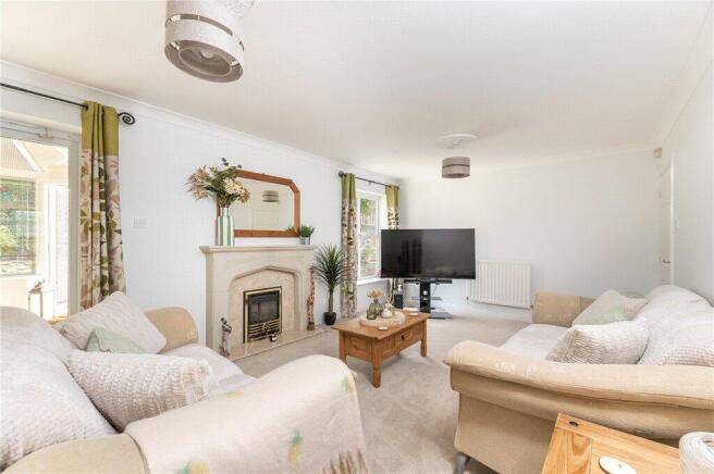 4 bed Detached for sale Image 4