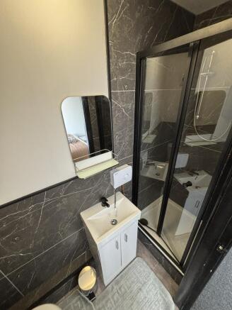 Room 1 - En Suite