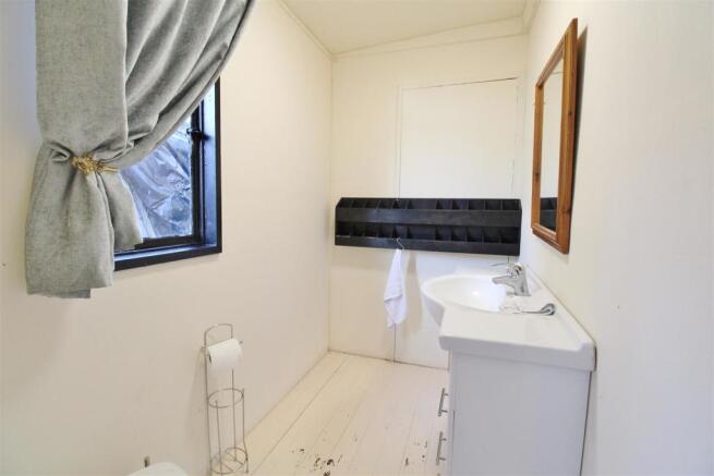 En-Suite Cloakroom