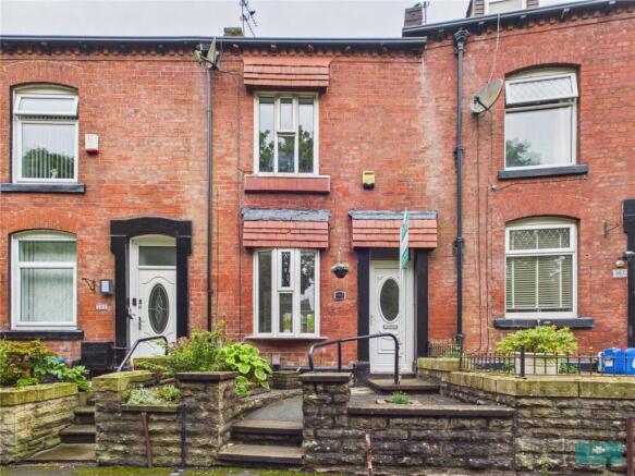 2 bed Terraced for sale in oldham