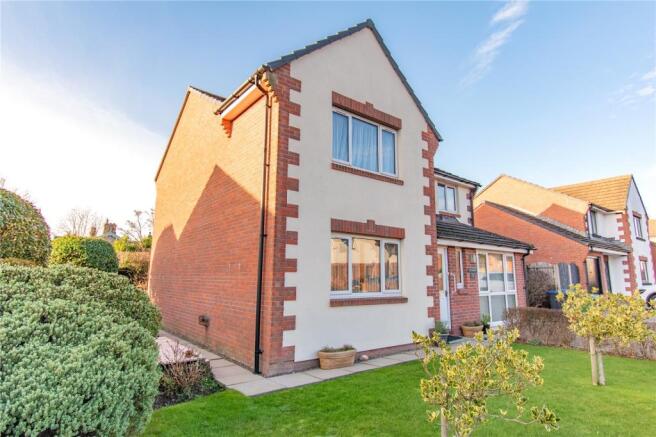 9 South Bank Close