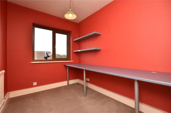 3 bed Semi-Detached for sale Image 8