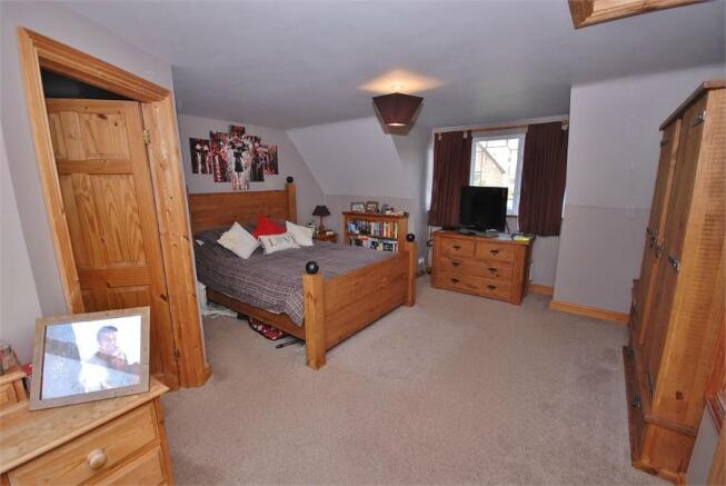 Photo 12