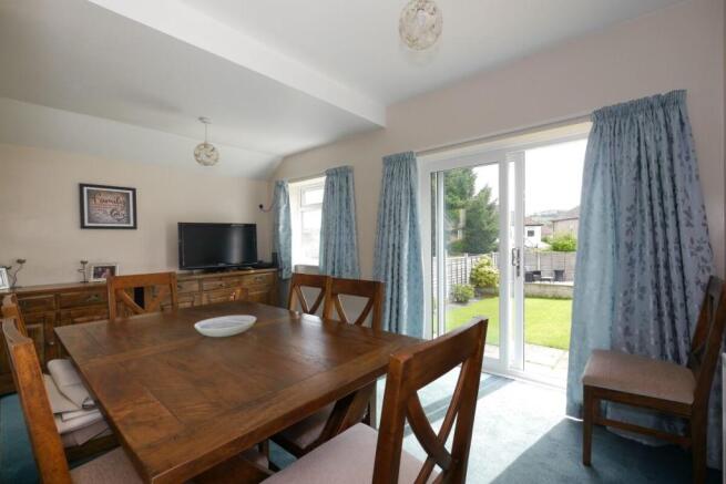 Sitting room / dining room