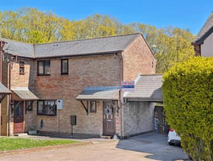 Tomlin Place, Yorkley, Lydney