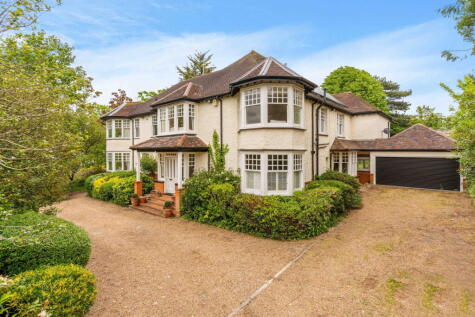 Greenway, Hutton Mount, Brentwood CM13