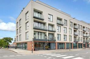 Flat 14, 765 Lexington Place, Finchley Road, London NW11 8DN