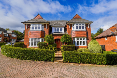 Dderwen Deg, Lisvane, Cardiff(City), CF14