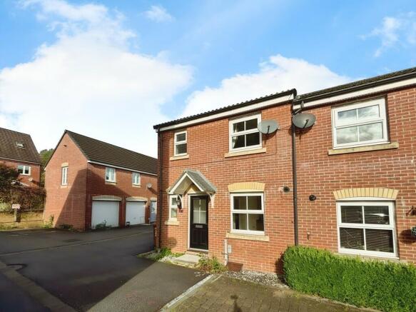 3-bed terraced on Red Kite Close, Penallta, £225,000