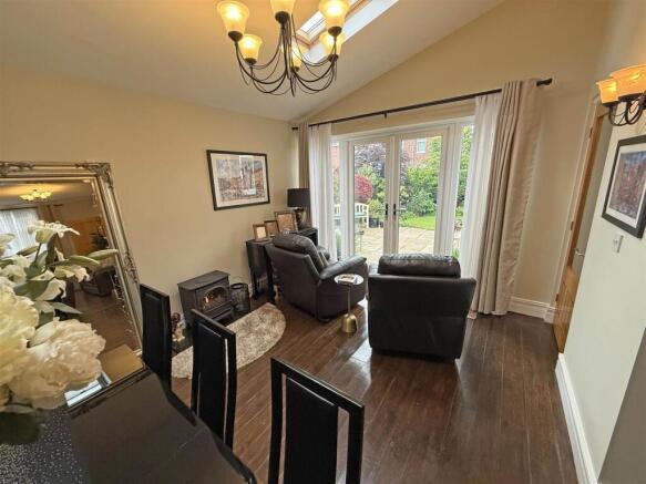 Dining room A2.jpg