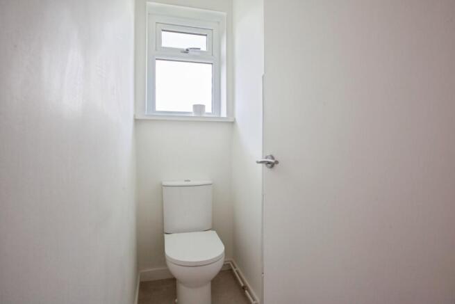 3 bed Semi-Detached for sale Image 12