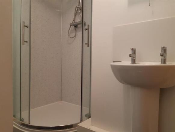 Flat 3, Shower room next to room 3 (Shower) - Copy