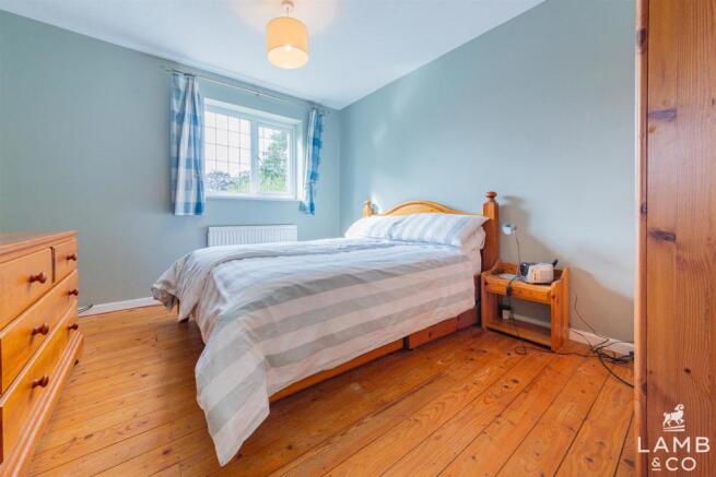 BEDROOM 2: