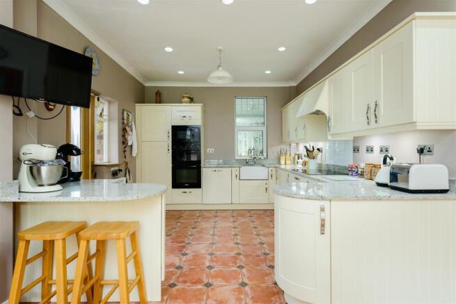 8308625-interior09.jpg