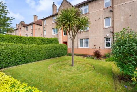 Northfield Broadway, Edinburgh, EH8