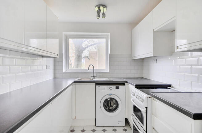 1447717-12-69df62...