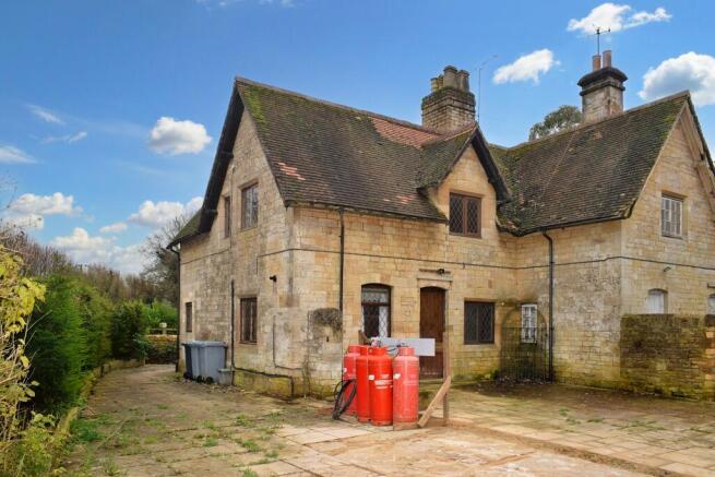 1 East Lodge Cottage, Green Lane, Heythrop, Chipping Norton, OX7 5TU