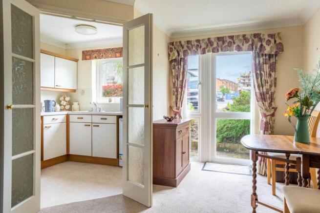 1 bed Retirement Property for sale Image 4