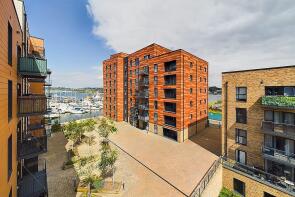 16, Riverside House, Thomas Blake Avenue, Southampton SO14 5BZ