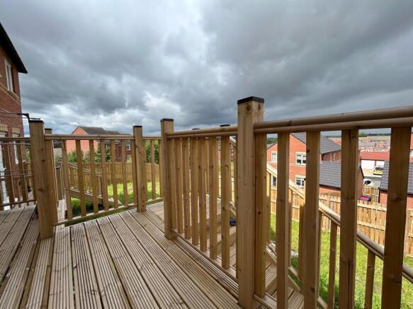 3 bed House to rent Image 9