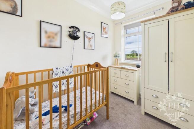 3 bed Semi-Detached for sale Image 8