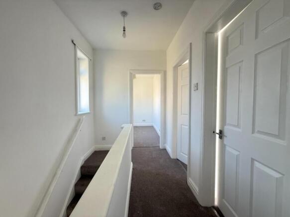 3 bed Terraced for sale Image 8