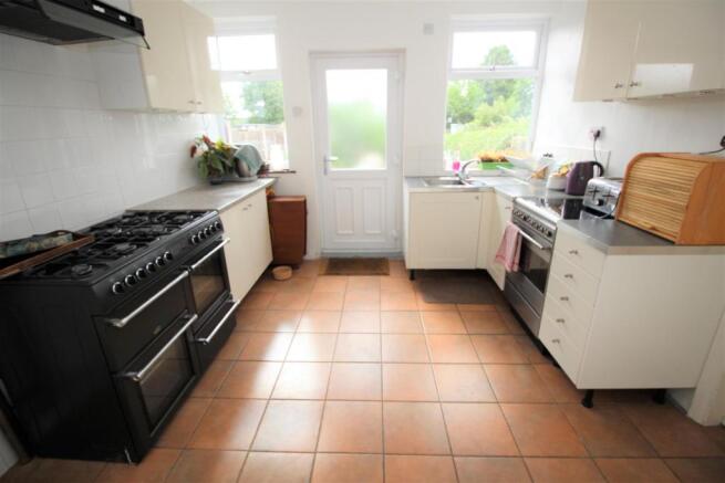 kitchen (1).JPG
