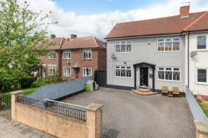 27, Eastern Way, Kenton, Newcastle Upon Tyne NE5 3HS