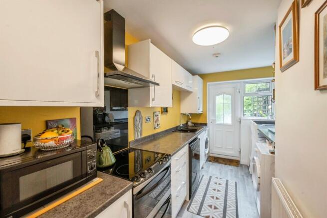 2 bed Terraced for sale Image 4