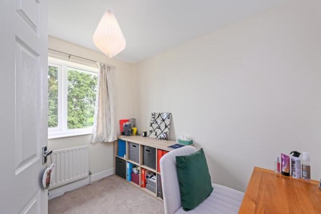 4 bed Detached to rent Image 11