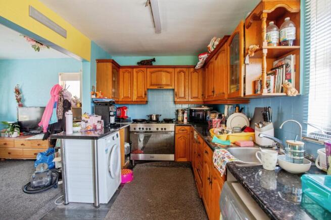 3 bed Semi-Detached for sale Image 10