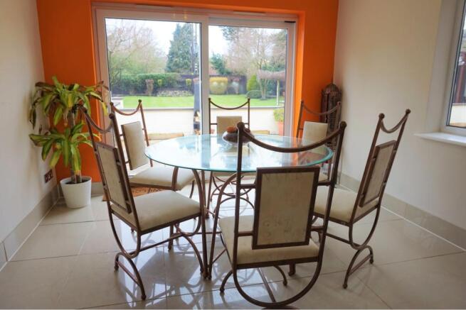 Breakfast Room