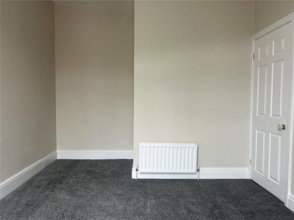 3 bed Apartment for sale Image 11