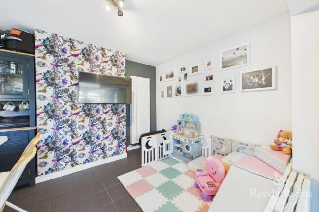 3 bed Semi-Detached for sale Image 12