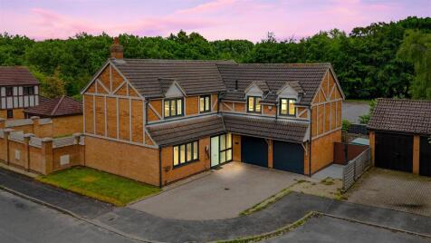 Hallfields, Edwalton, Nottinghamshire, NG12 4AA