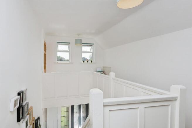 House in Hailsham - More