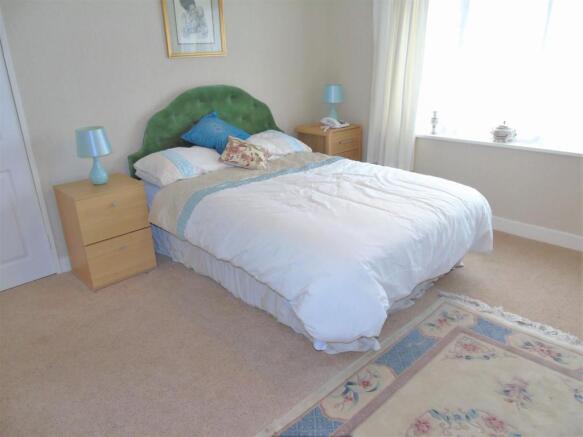 Bed1a.JPG