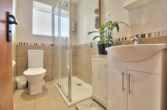 Shower Room.jpg