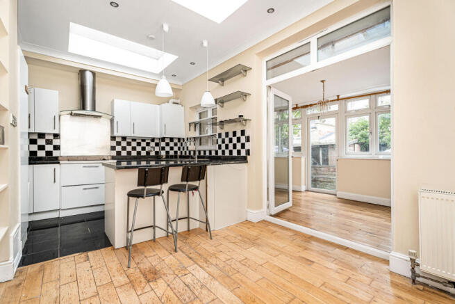 House in Russell Avenue - View 5