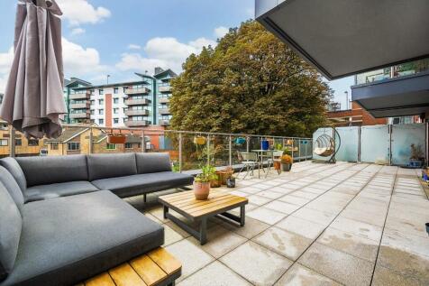 The Colonnade, Maidenhead