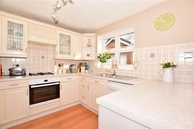 Kitchen/ Dining Room