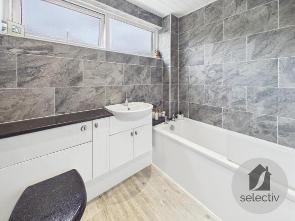 3 bed Semi-Detached for sale Image 12