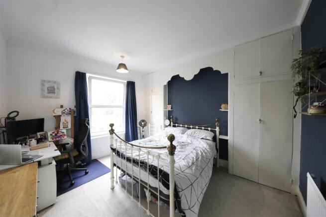 3 bed Terraced for sale Image 12