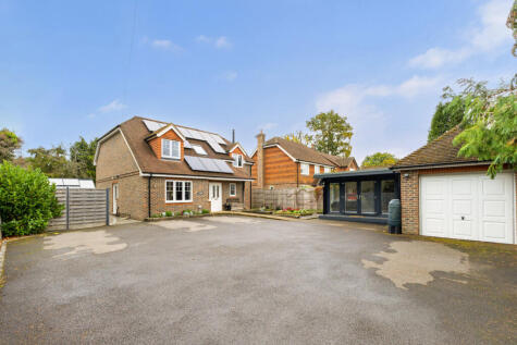 Bircholt Road, Liphook, GU30