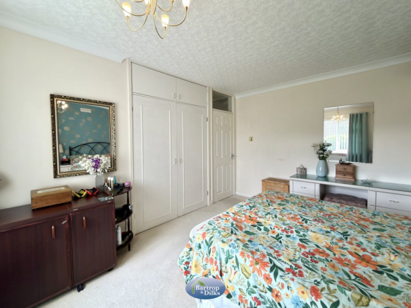 3 bed Detached Bungalow for sale Image 12