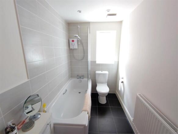 Family Bathroom.jpg