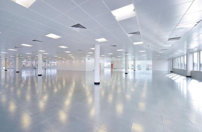 5 Pinetrees Floor .jpg