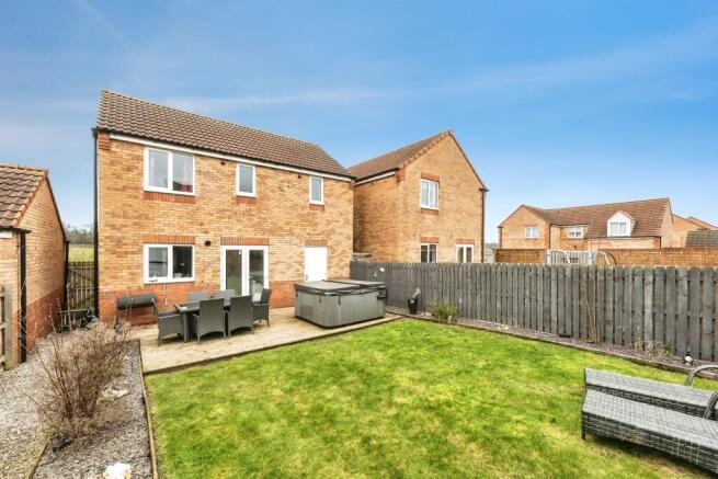 3 bed Detached for sale Image 9