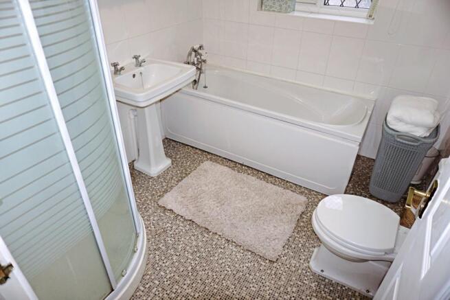 Master En-suite